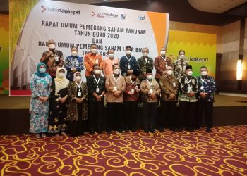 Wabup Rohil Hadiri RUPS Bank Riau Kepri