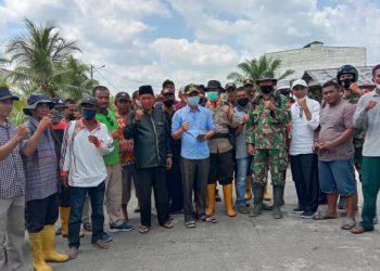 Ada Karlahut di Bangko, Bupati Rohil Langsung Turun Lakukan Pemantauan