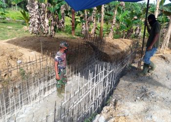 Panas Terik Melanda, Satgas TMMD ke 111 Kodim 0321/Rohil Pasang Tenda