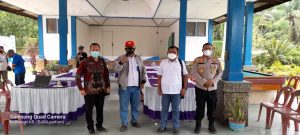 Aksi unjuk rasa itupun berakhir Tripartit yang diinisiasi oleh Kapolres Rokan Hilir beserta jajaran dengan dihadiri oleh Kabid Industrial Disnaker Rohil, Juni Rahmat. 