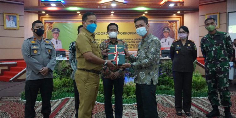 Rakor, Bupati Rohil Kumpulkan Seluruh Perusahaan Bahas PAD dan Penanganan covid19
