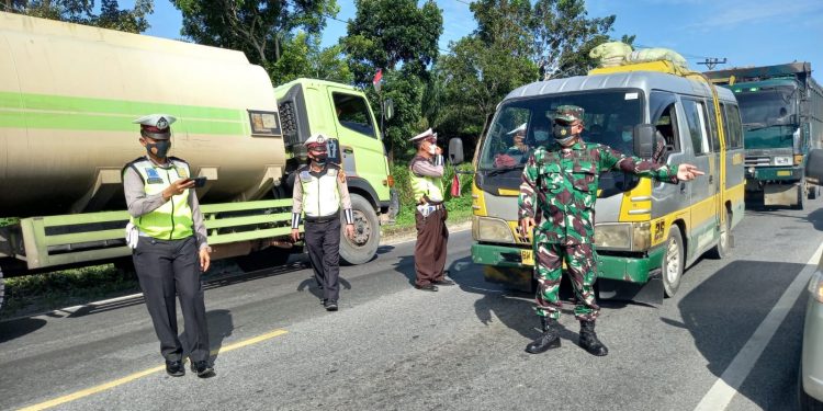 Babinsa Koramil 03/Bgs Kembali Sekat Perbatasan Riau-Sumut