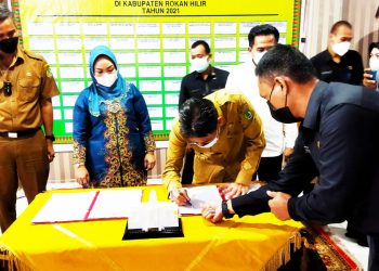 Bupati Deklarasikan Komitmen Publik Percepatan Pencegahan dan Penanganan Stunting
