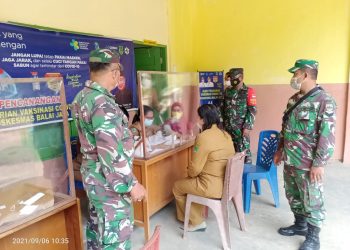 Babinsa Koramil 03/Bgs Lakukan Pendampingan Vaksin ke 3 Nakes