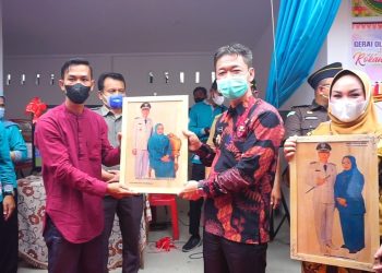 Bupati Resmikan Gerai Oleh-oleh Khas Rohil
