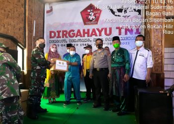 Peringati HUT TNI ke 76, Koramil 03/Bgs Gelar Baksos