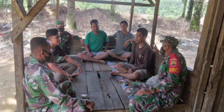 Komsos, Ini yang Disampaikan Danposramil 03/Bgs Simpang Kanan
