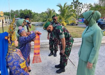 Suasana Haru Hiasi Pisah Sambut Dandim 0321 Rohil 
