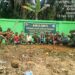 Bersama Warga, Babinsa Koramil 03/Bgs Karya Bakti Bersihkan Rumah Ibadah