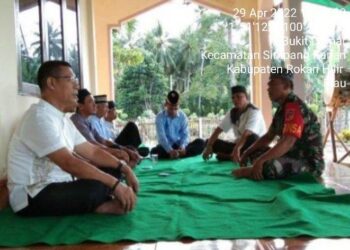 Babinsa Koramil 03/Bgs Dorong Masyarakat Vaksin Booster