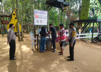 Polsek Bagan Sinembah Patroli Prokes di Sejumlah Tempat Wisata