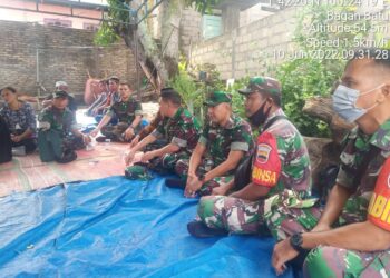 Orangtua Babinsa Meninggal, Danramil 03/Bgs Melayat…