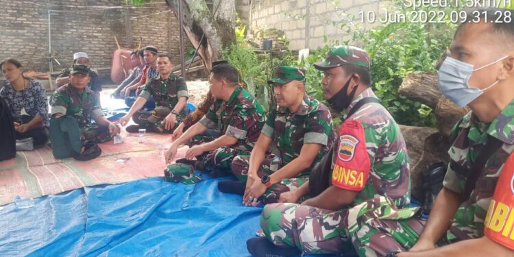Orangtua Babinsa Meninggal, Danramil 03/Bgs Melayat…