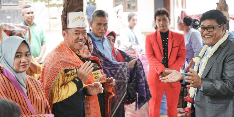 Bupati Rohil Resmikan Gereja GKPS Manggala Sintong
