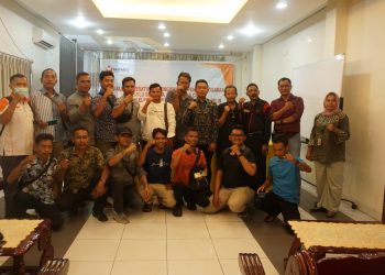 Bawaslu Rohil Sosialisasikan Peraturan Pemilu dengan Awak Media