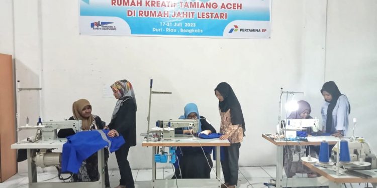 Berbagi Ilmu dan Pengalaman, Rumah Jahit Lestari PHR Bina Kelompok Masyarakat Aceh