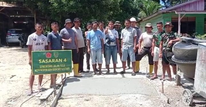 Dua Pekan Kegiatan TMMD Rohil, Semenisasi Jalan Tolu Rampung 100 Persen
