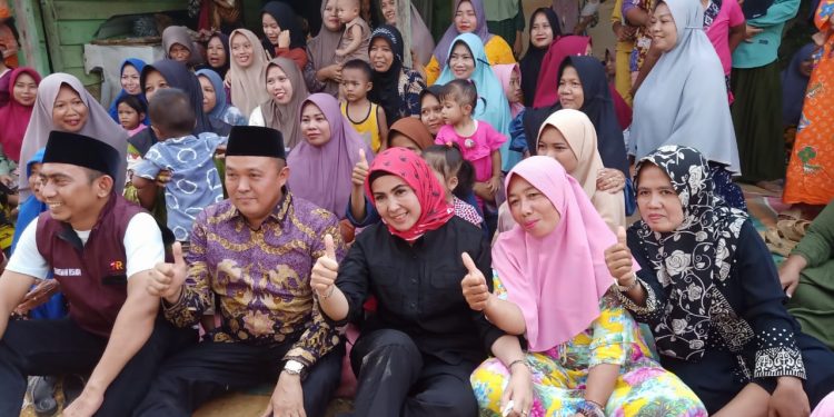 Turun ke Rohil, Dewi Juliani Perkenalkan Diri Maju Caleg DPR RI Dapil Riau 1