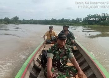 Danramil 0321-06/TM Tinjau Kondisi Jalan untuk Pendistribusian Logistik Pemilu