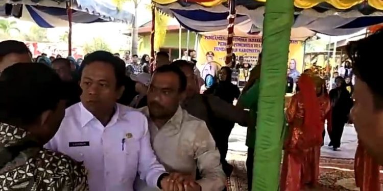 Viral Bupati Rohil dan Wabup Ribut, Begini Penjelasannya