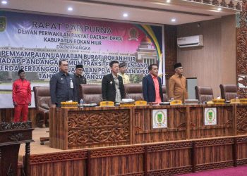 Bupati Rohil Sampaikan Jawaban Pemerintah terhadap Pandangan Umum Fraksi-fraksi DPRD atas Pertanggungjawaban APBD 2023
