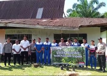Polsek Pujud Ajak Pelajar Jadi Pelopor Green Generation Lewat Penanaman Pohon