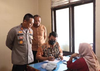Pastikan MBG Aman dan Higienis, Polres Rohil Cek Kesehatan Relawan SPPG
