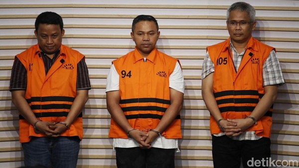 Gubernur Riau Abdul Wahid Ditetapkan Tersangka, Diduga Terima Terima “Jatah Preman” di Dinas PUPR