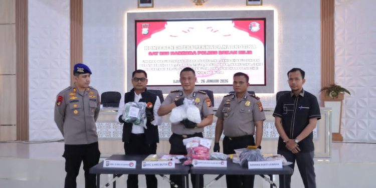 Polres Rohil Bongkar Jaringan Narkotika Internasional, Sita 3,98 Kg Sabu, Ribuan Ekstasi dan Happy Five