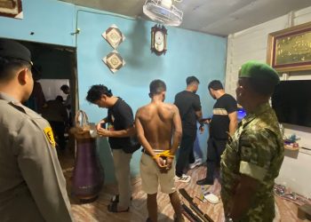 Aparat Gabungan Gerebek Sarang Narkoba Sukatani Bagan Batu; Ada Plank ‘Original No Tawas Gula Batu’