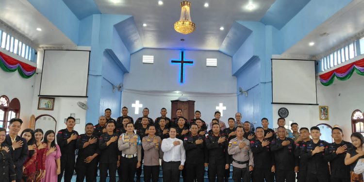 Cooling System Pasca Demo, Kapolsek Panipahan Sambangi Jemaat HKBP: Kamtibmas Tetap Kondusif