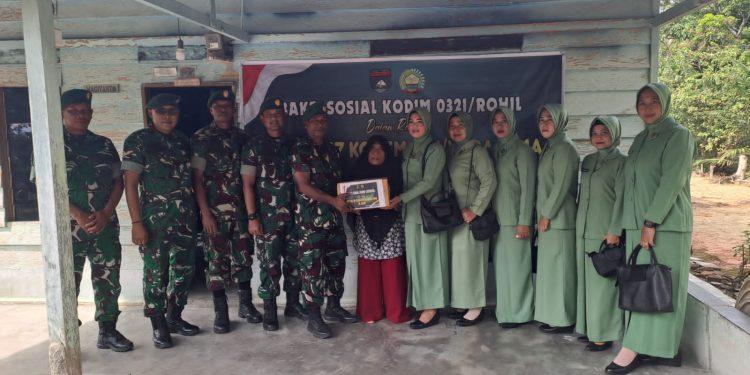 Koramil 03 Bagan Sinembah Santuni Warakawuri dan ABK dalam Baksos HUT Korem 031/WB