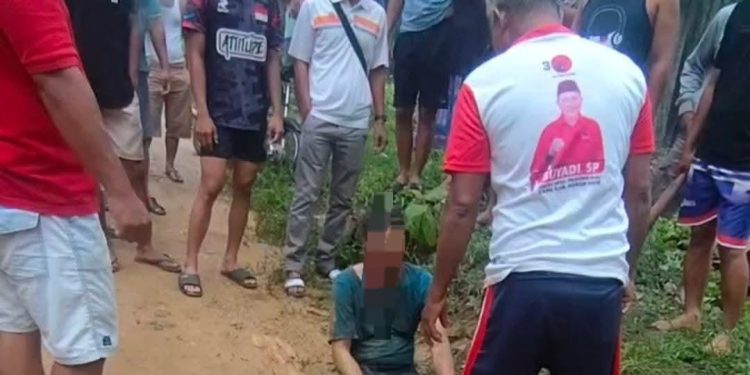 Terpojok di Perkebunan Sawit, Terduga Maling Motor Gagal Kabur dari Kejaran Warga