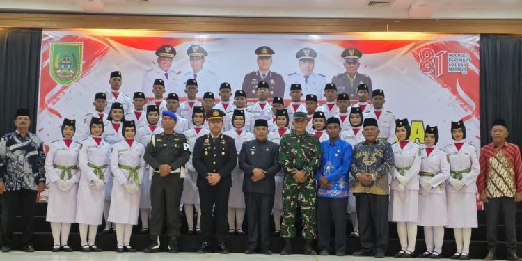 Camat Kukuhkan Paskibra Bagan Sinembah, Siap Kibarkan Merah Putih di HUT ke-81 RI
