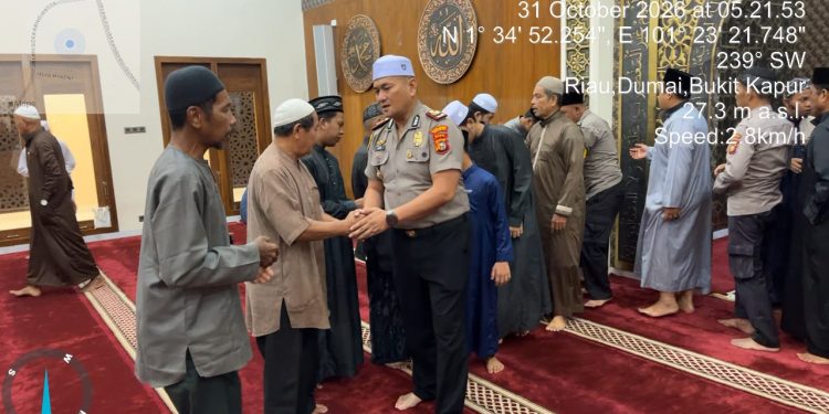 Kapolsek Bukit Kapur Gelar Subuh Keliling Bersama Tokoh Agama, Ajak Warga Jaga Kamtibmas